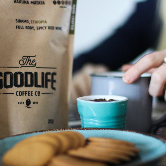 Custom Labels for Coffee Bags and Cans: Material, Size, and Print Method